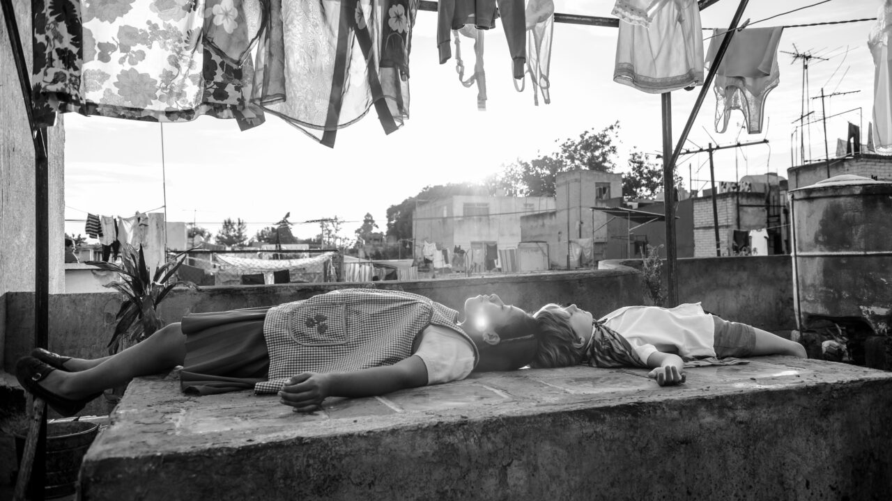 『ROMA/ローマ』—モノクロだから、かえって痛かった