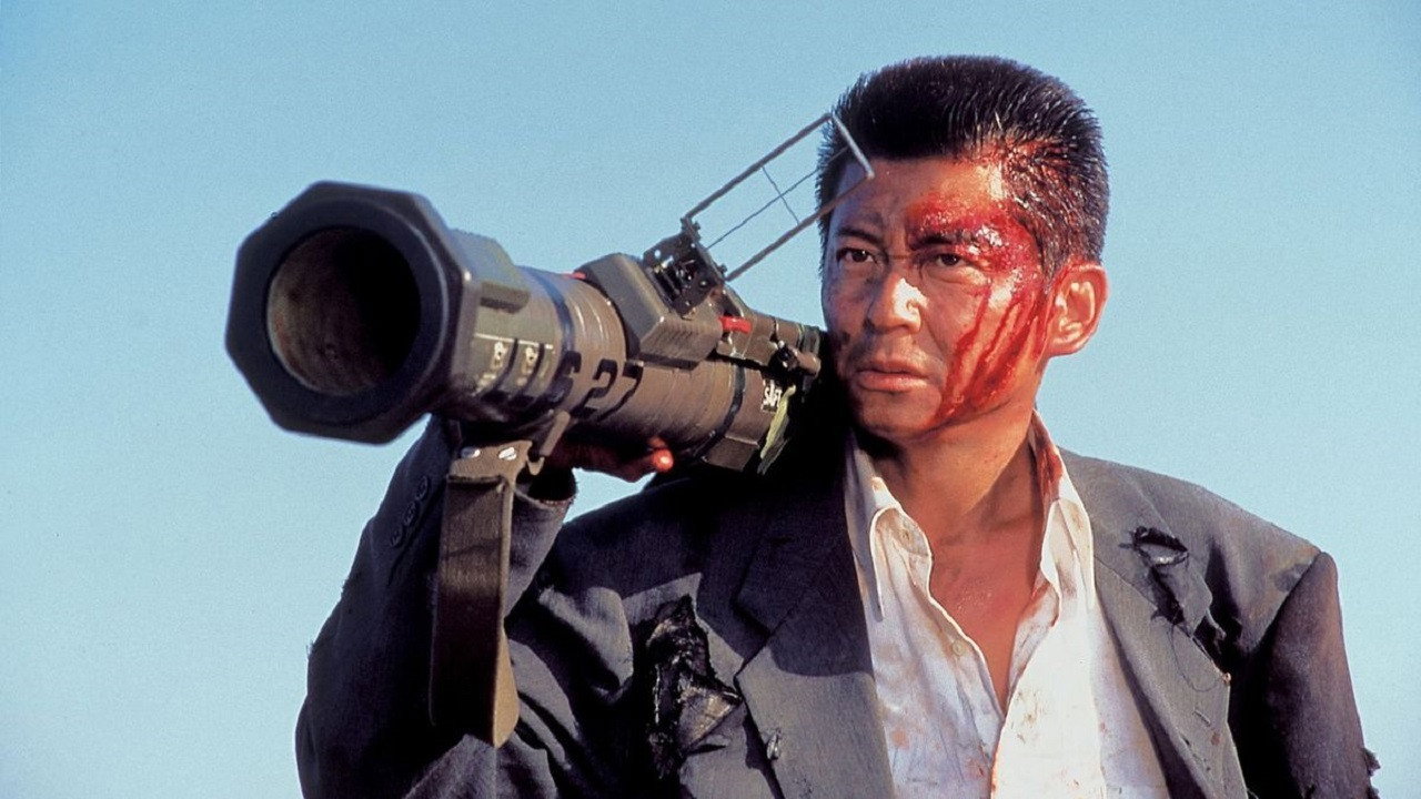 『DEAD OR ALIVE 犯罪者』——映画を壊しにきた男の、初手の挨拶