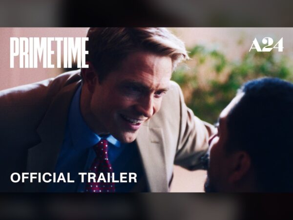 実在のジャーナリスト、クリス・ハンセンを演じるパティンソン。A24『PRIMETIME(原題)』第2弾予告公開